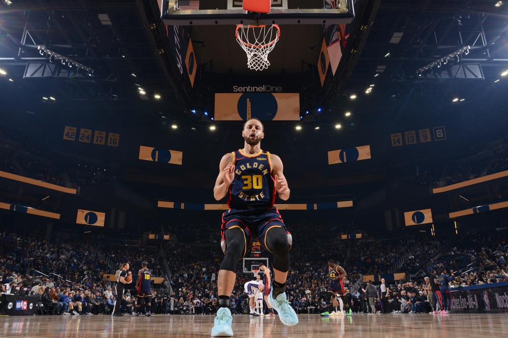 观众们无不 观众们无不